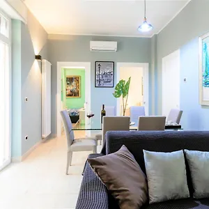 Hostly - Art & Color Midtown - 3br 2ba Apartment Rome